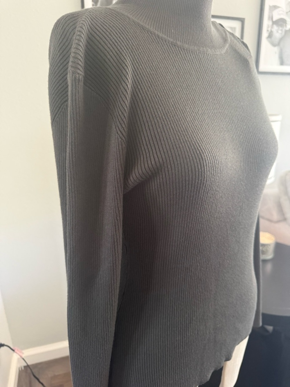 BNWT Cable & Gauge Forest Spruce Ribbed Mock Turtleneck. Size Medium - Picture 5 of 11